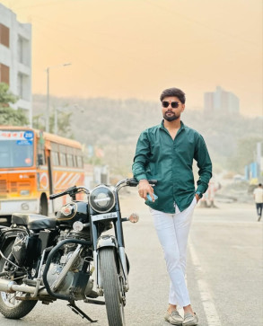 Abhi, 23, India