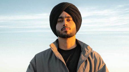 Ssisj Dgwuws, 18, India