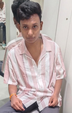 Aniket Dhawle, 19, India