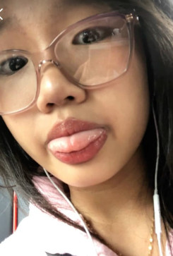 Hellen Sofia, 18, United States