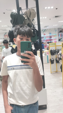 Voltaire, 18, Philippines