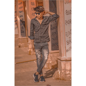 Kaushikzala, 18, India