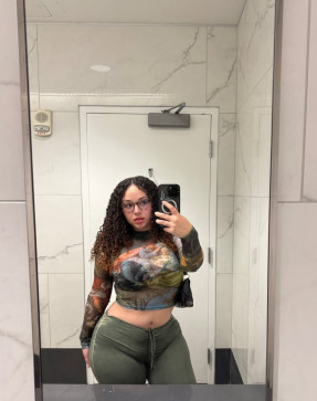 Isyss Nicholee, 28, United States