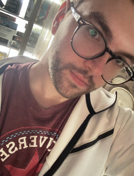 Nick, 28, Canada