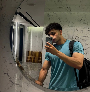 Zeyaad, 19, Morocco