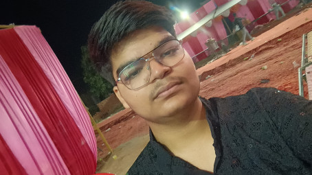 Lucky, 18, India