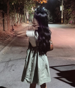 Aashi, 18, India