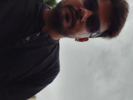 Sharik Naisargi, 25, India