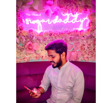 Danydee, 25, India