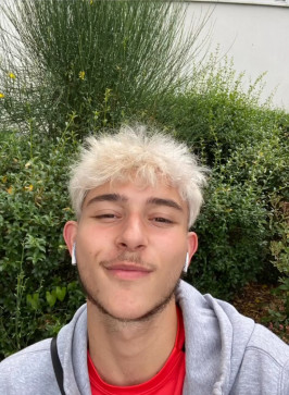 My-insta-is-eliott_g, 18, France