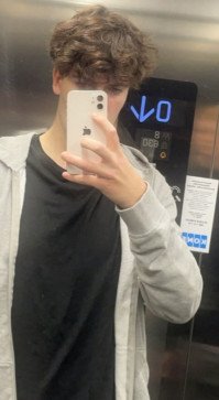 Sammm, 18, United Kingdom