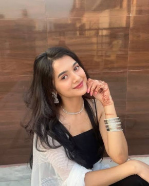 Riya, 34, India