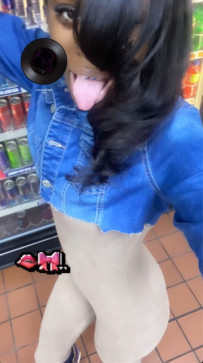 Alona Newson, 18, United States