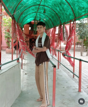 Mayank, 19, India