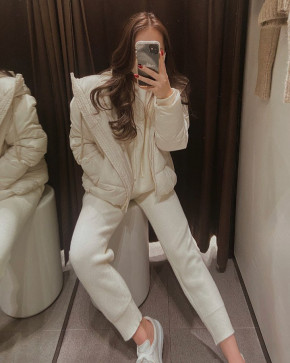 Iva, 28, United Kingdom