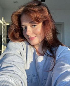 AmeliaWes, 32, United States
