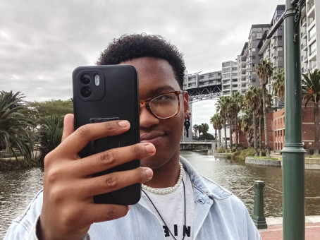 Momo, 19, South Africa