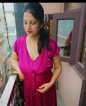 Shreyanshi Pandey, 40, India