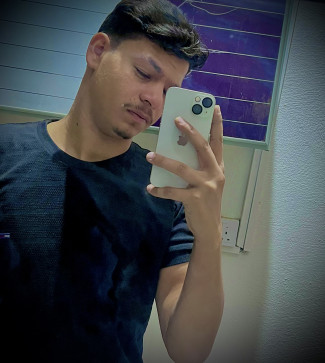 Sheraz, 21, Saudi Arabia