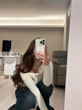 Nicole Charlotte Bro, 35, Mexico