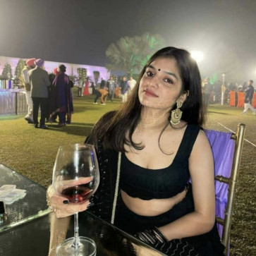 Jeeya, 22, India