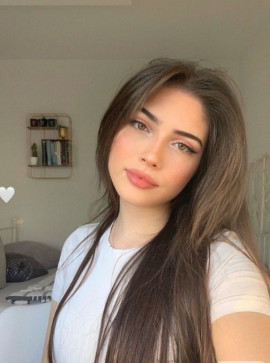 Naomi, 35, United States