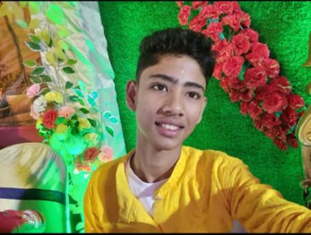Saya, 20, India