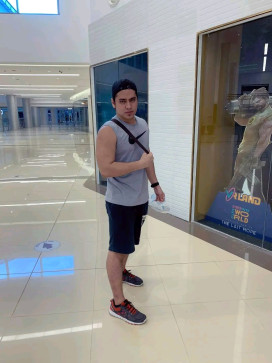 Korus TV, 25, Philippines