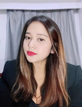 Chloe Martin, 27, United States