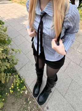 , 19, South Korea