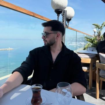 SMOKER YUNUS, 28, India