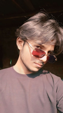 Romeo, 20, India