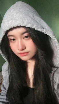 Hyung Zye, 27, Philippines