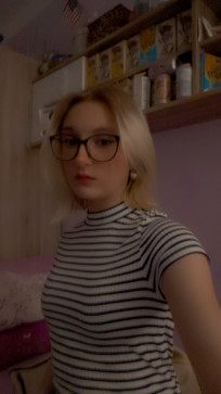 Medunka, 18, Czech Republic