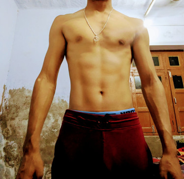 Znisjedvhsb, 24, India