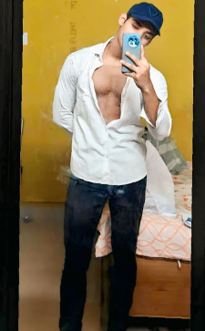 Hunter Ff, 18, India