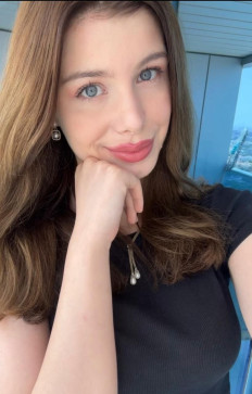 Apples, 32, United Kingdom