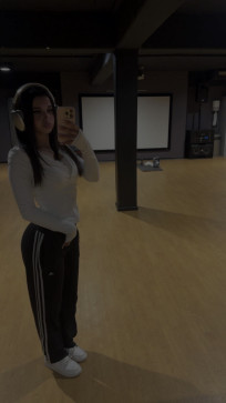 Parisa, 18, Germany