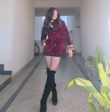 Irenic, 18, India