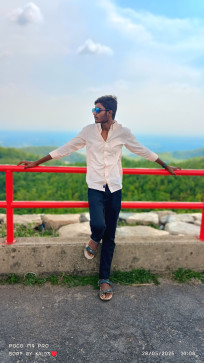 SK Kalim Suravi, 22, India