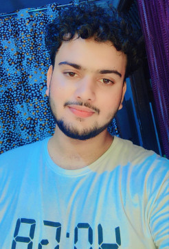 Ash, 20, India
