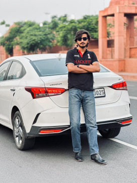 HASAN RIZVI, 18, India