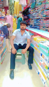 Riyasat Ali Ali, 18, India