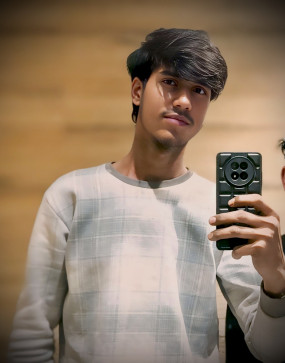 Abhishek, 18, India