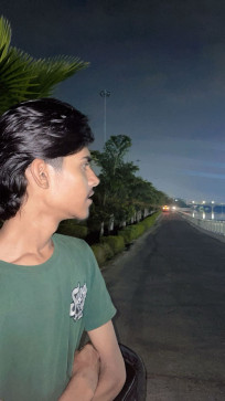 Arifkhan, 19, India