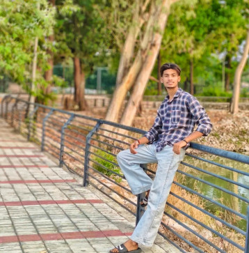 Nitin Pardhan, 18, India