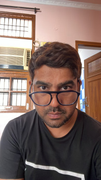 Shakir, 33, India