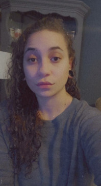 Ella, 25, United States