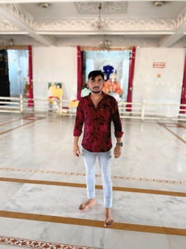 Himanshu, 19, India