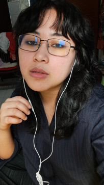 Sena, 24, Indonesia